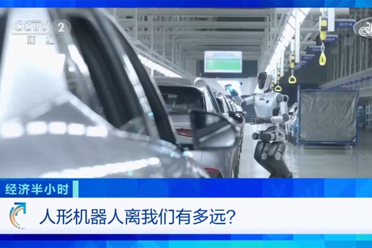 中央电视台《经济半小时》栏目对太阳成集团tyc151cc机器人的专题报道